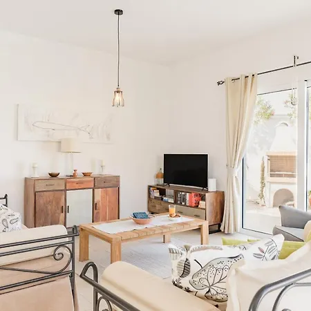 ヴィラ Thea アファンドウ