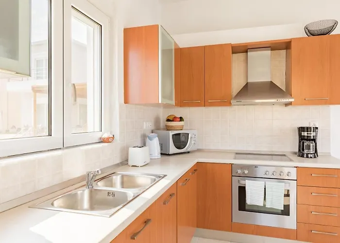 Thea فيلة أفانتو